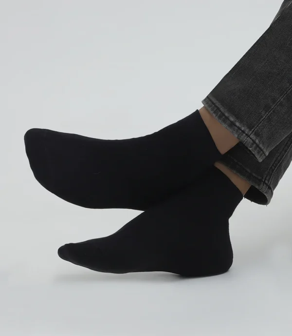 Custom Black Ankle Socks Manufacturer – Everyday Sports Socks